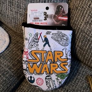 Star Wars Silicon oven mitts